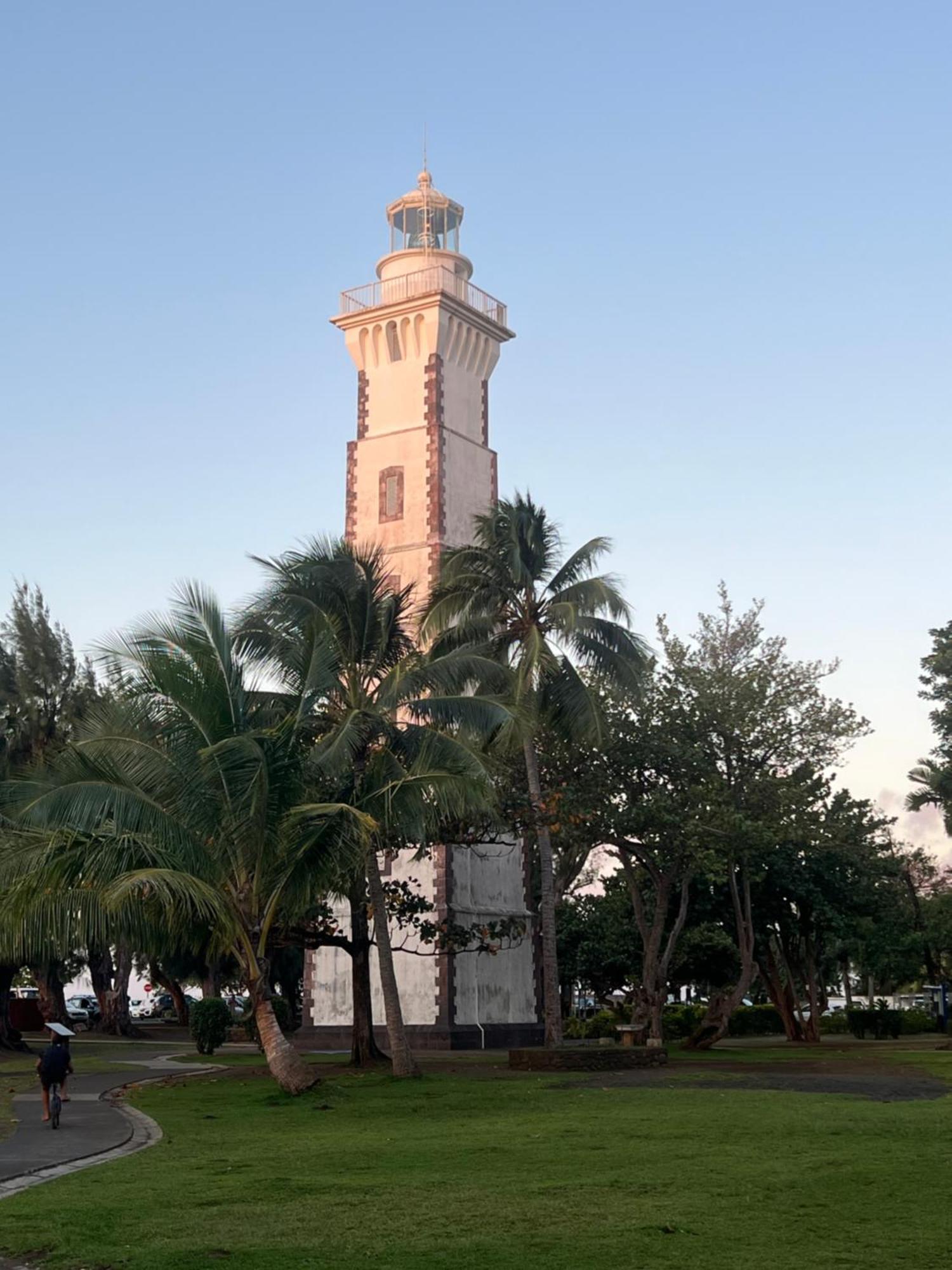 La Maison Pres Du Phare Mahina エクステリア 写真